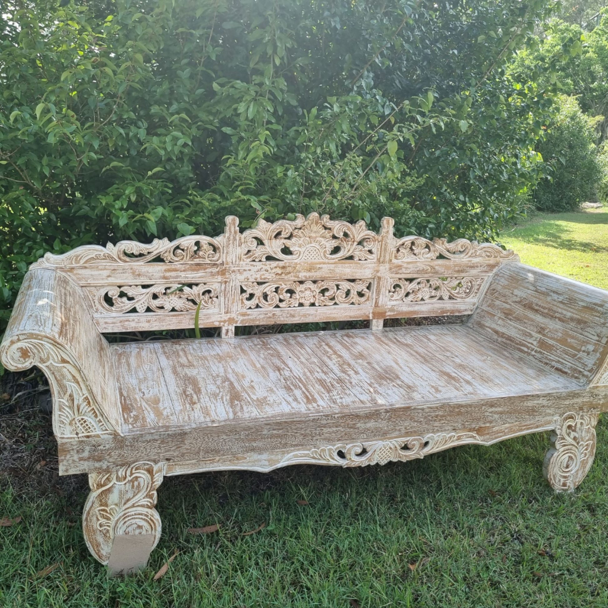 Balinese Style Day Bed Solid Wooden Furniture