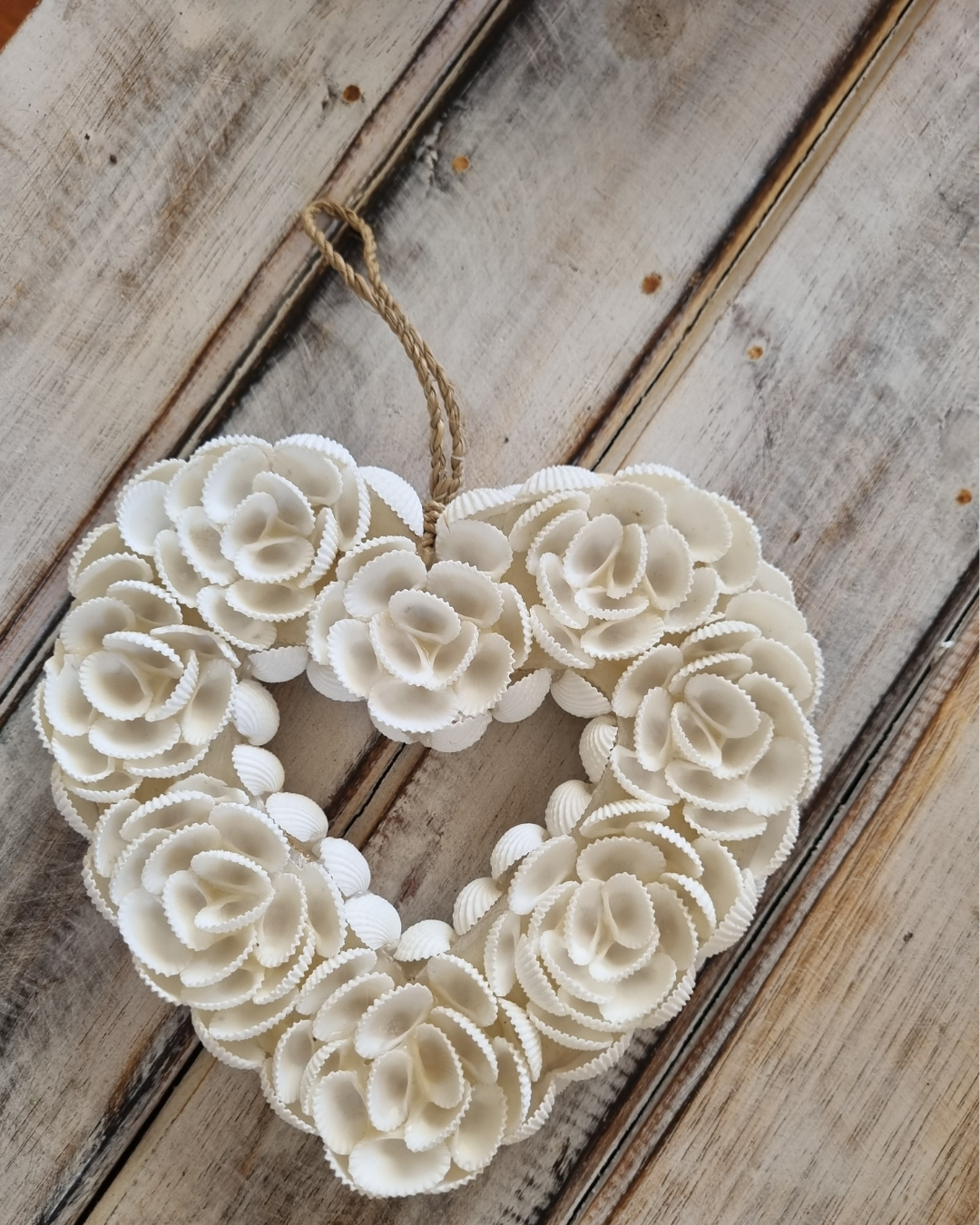 Shell Heart Wall Décor