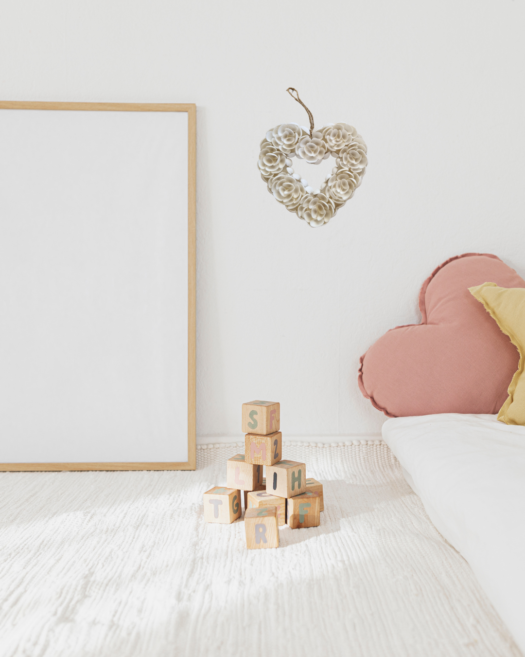 Shell Heart Wall Décor