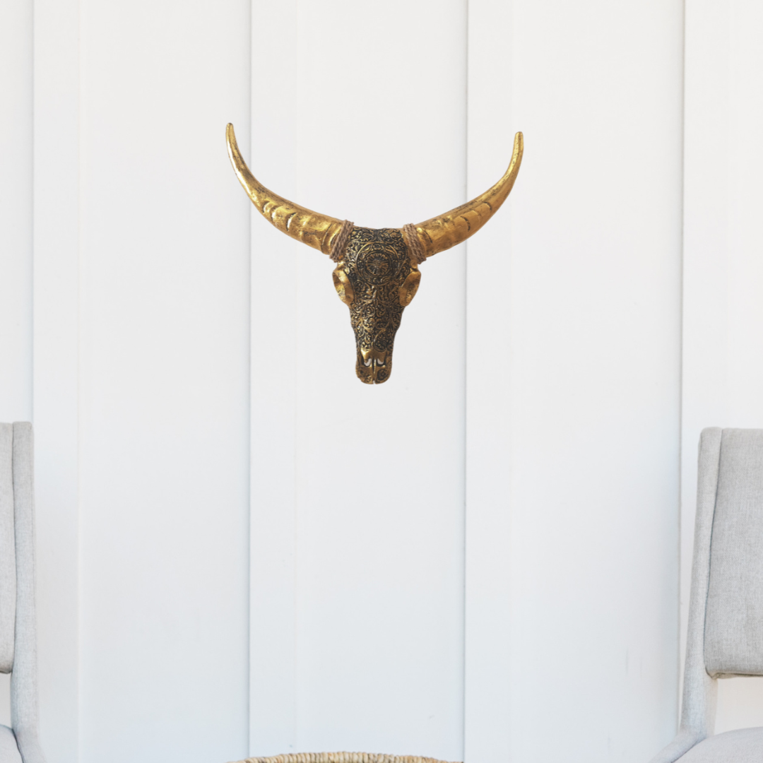 metalic gold on white wall 