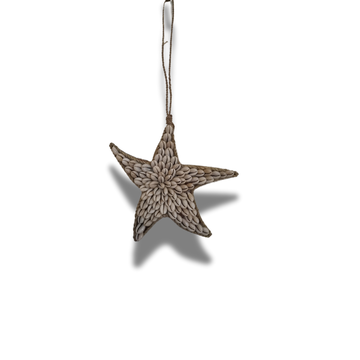 Coastal Shell Garland – Star style starfish shell wall hanging detail