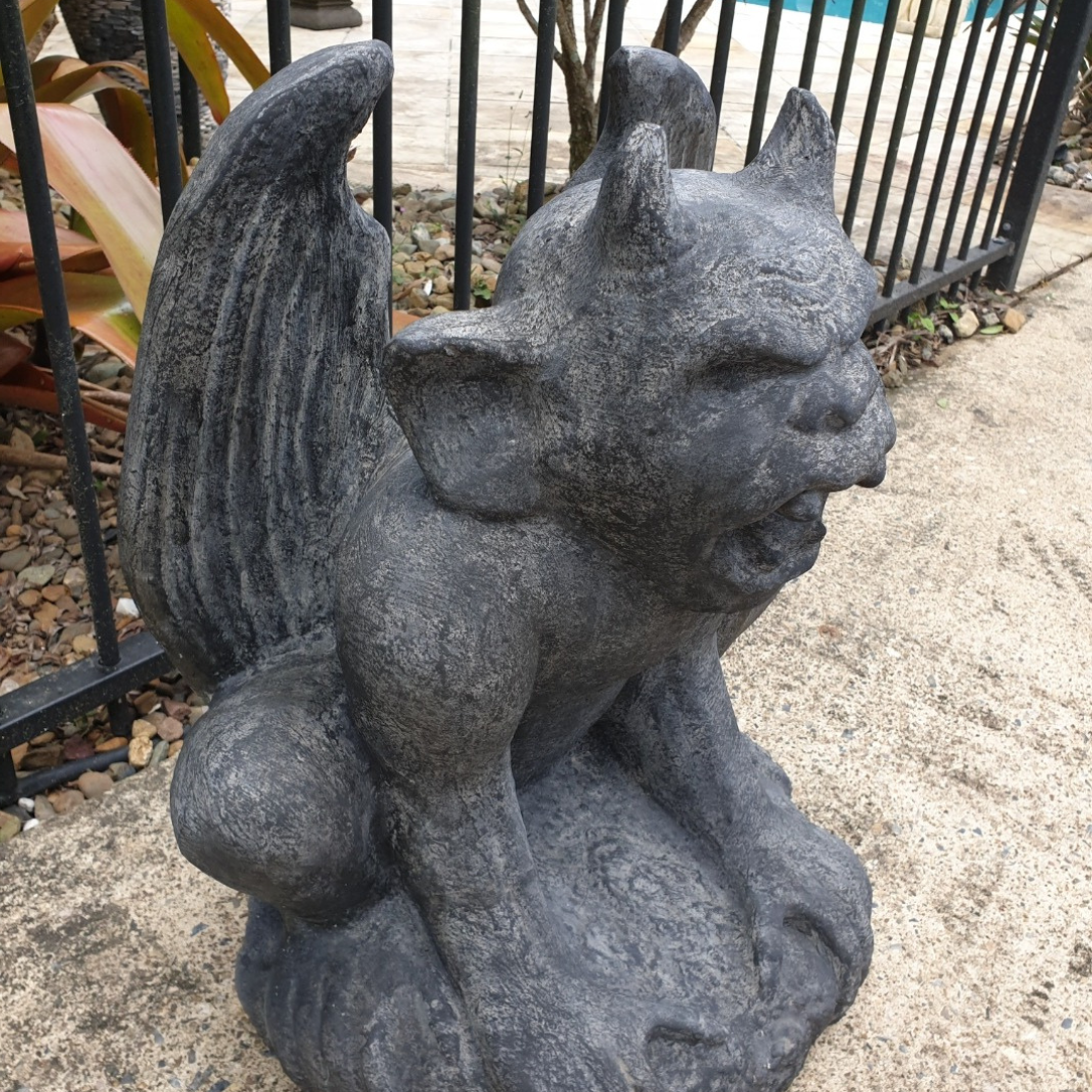 Gargoyle Garden Statues Rustic Style.1