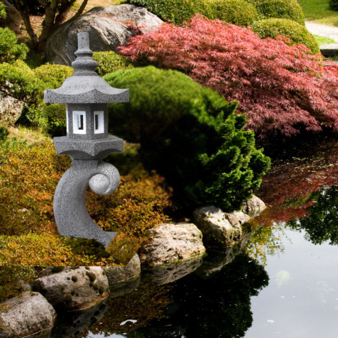 Japanese Style Garden Lantern