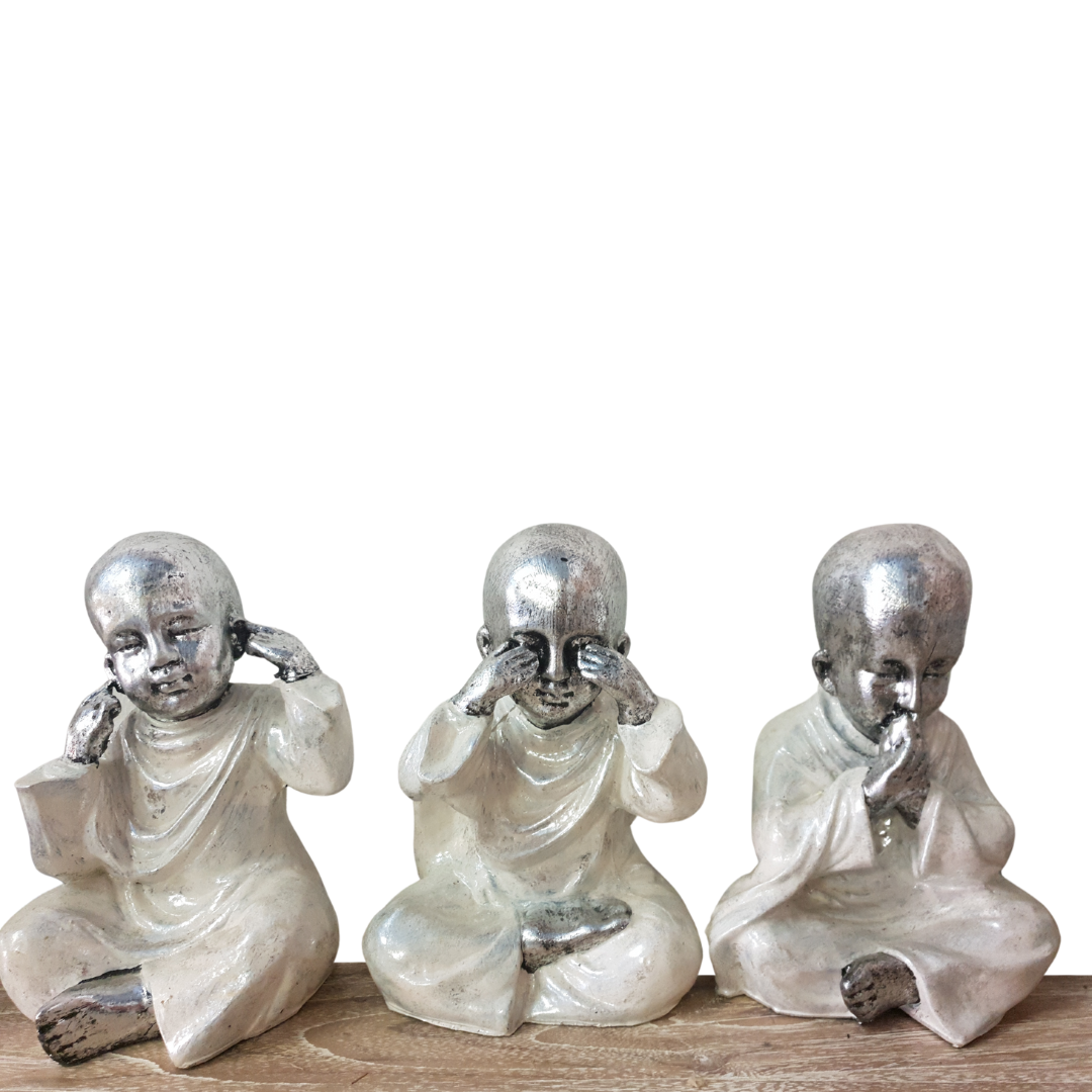 Three Wise Buddha Statues white 