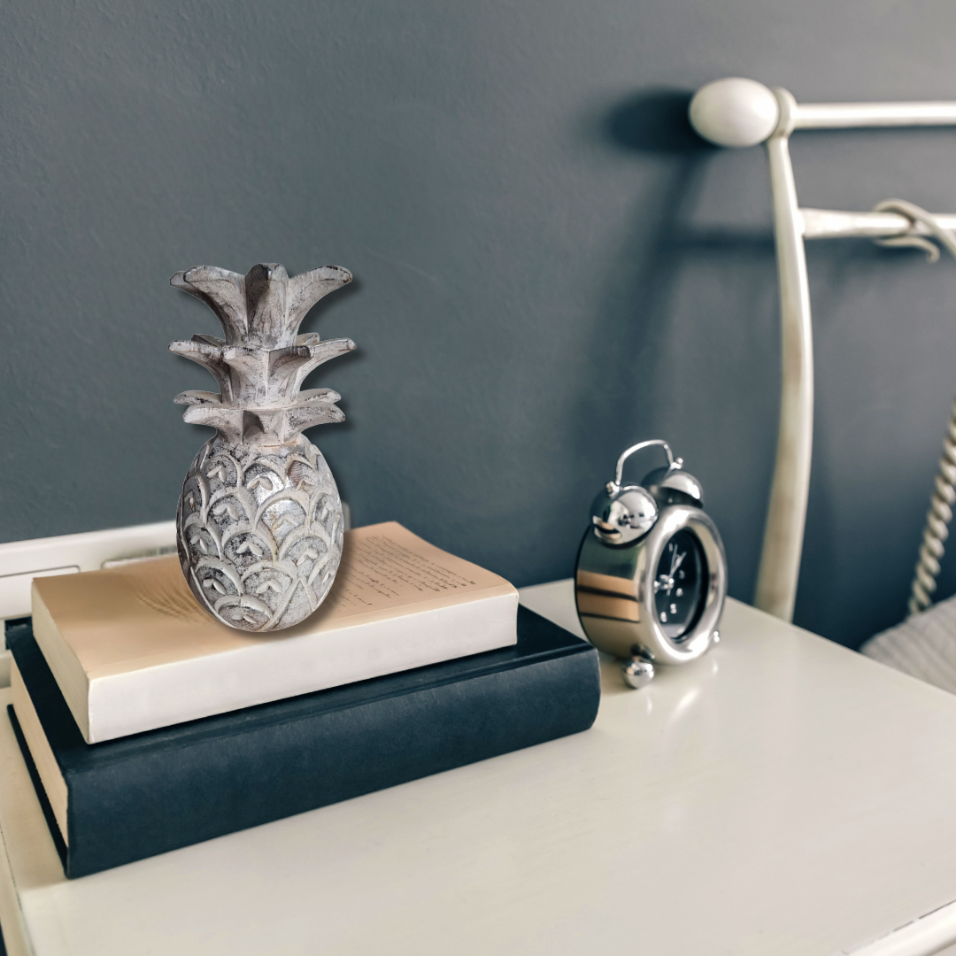 Wooden Pineapple Décor – SILVER