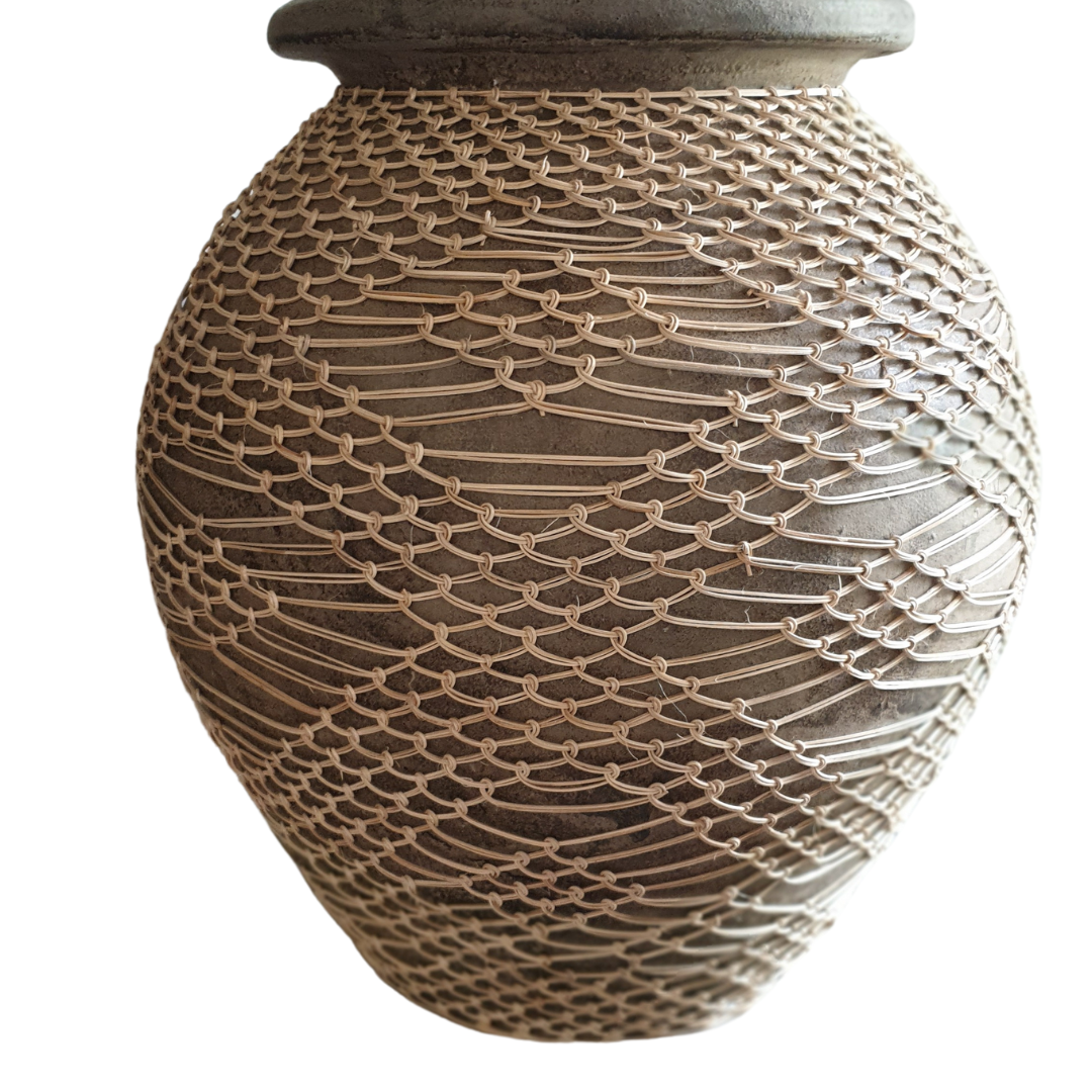 Ceramic Vase With Rope Finish