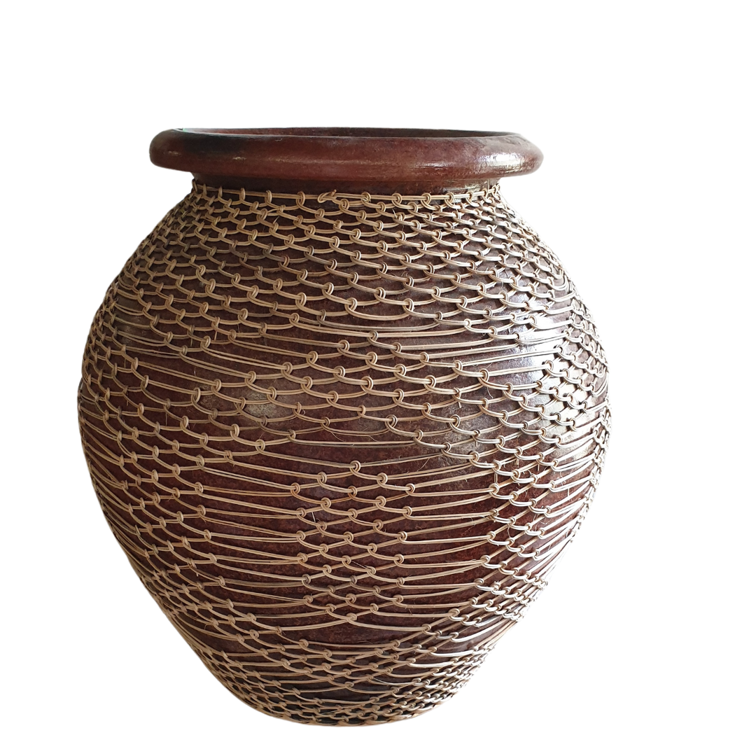 Ceramic Vase With Rope Finish
